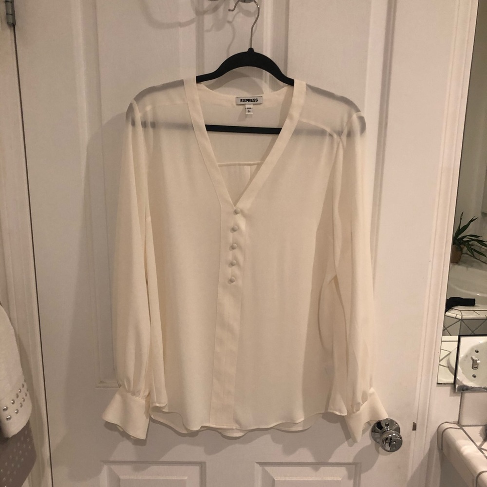 Express blouse only worn once. Super cute!